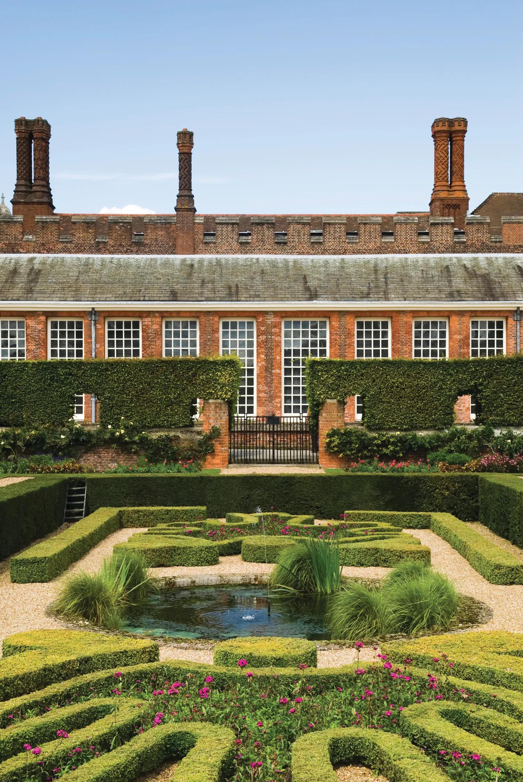 Hampton Court Palace, Southwest London UK (July29th)