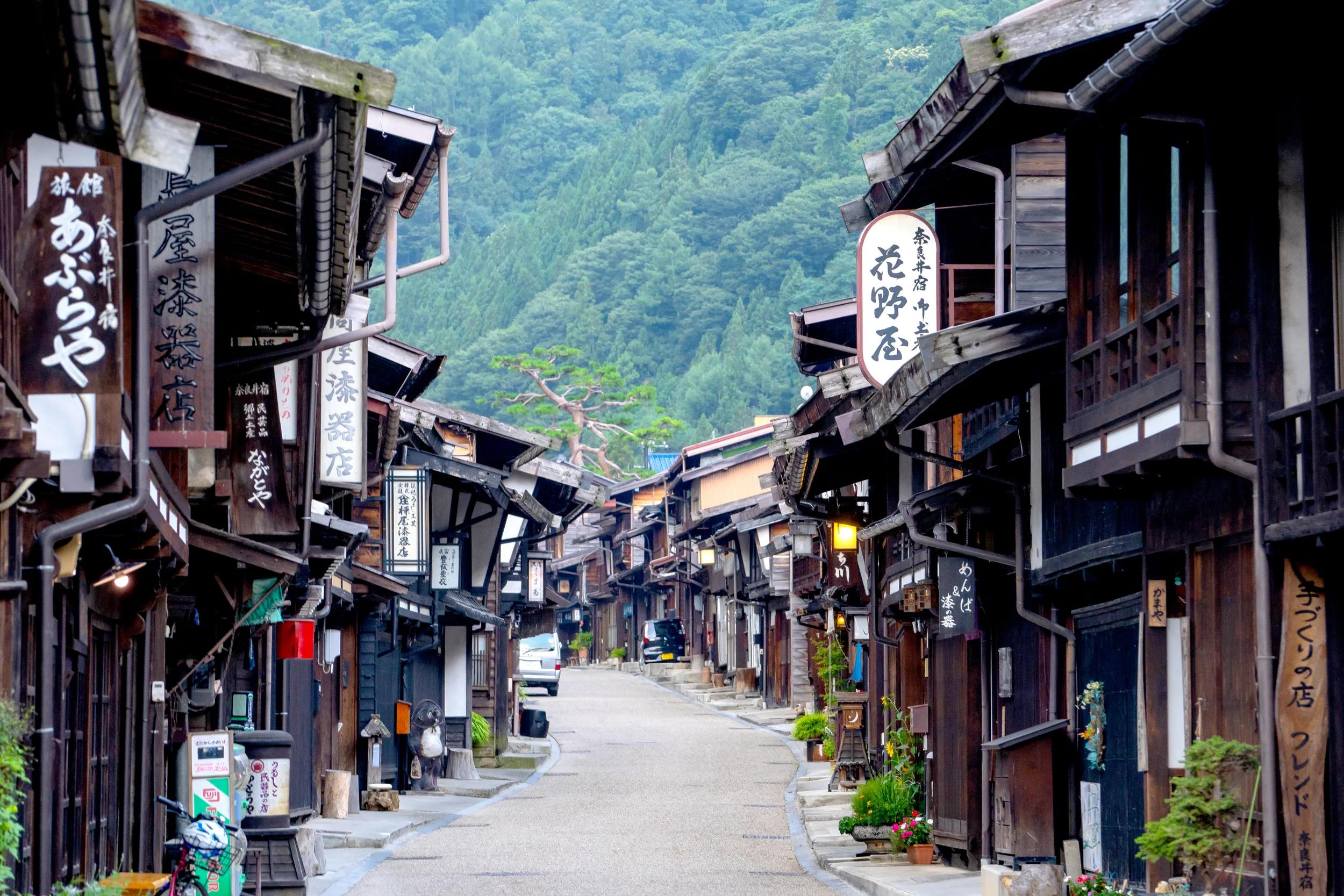 Narai–juku , Edo village on Enakyo Nakasendo trails during summer morning at Gifu , Japan : 29 August 2019.