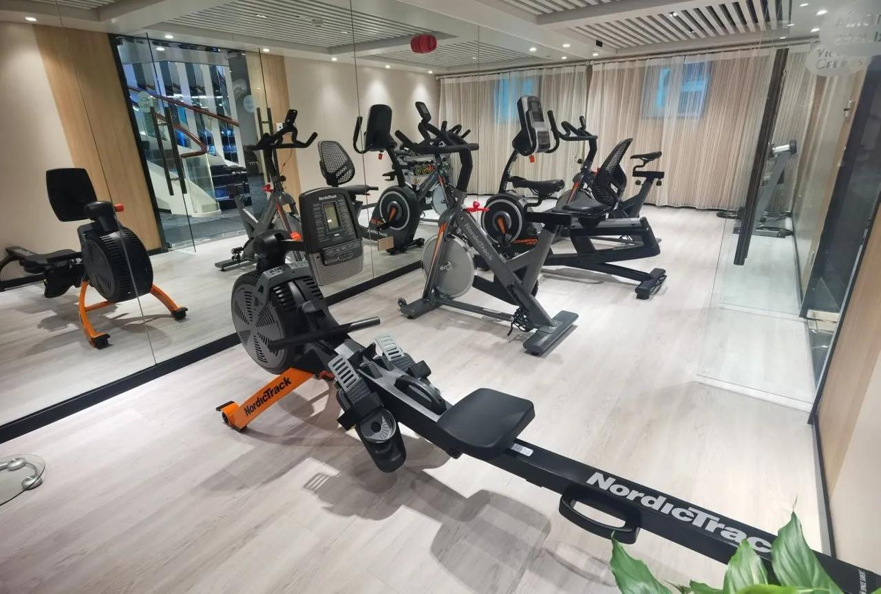 Ship Victoria Sabrina