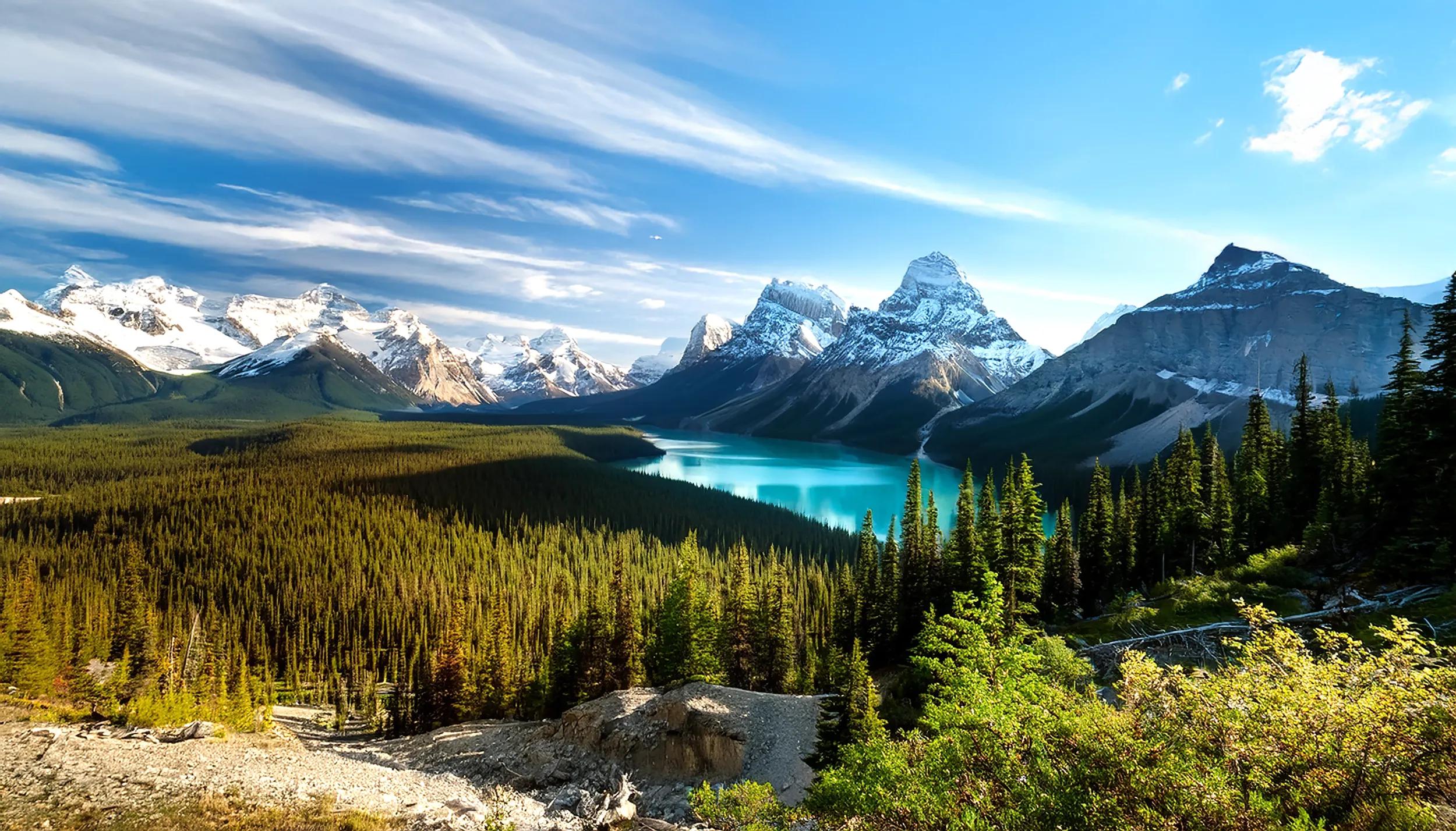 Mountain and lake landscape in Western Canada.