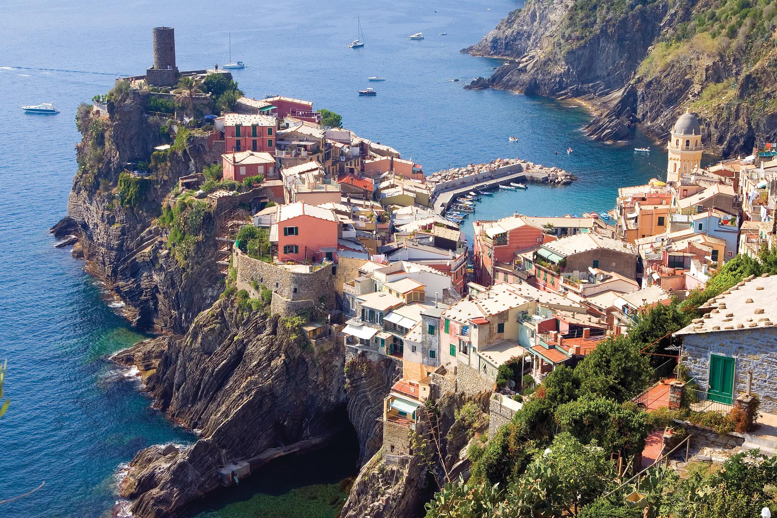 One of the five towns of the Cinque Terre region.The Church of Santa Margherita d'Antiochia in the right of image.