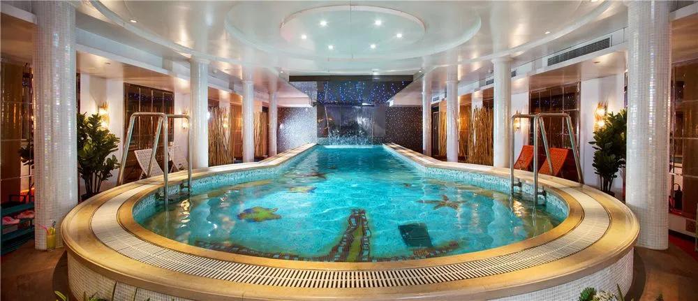 Pool, Century Paragon Ship, China.