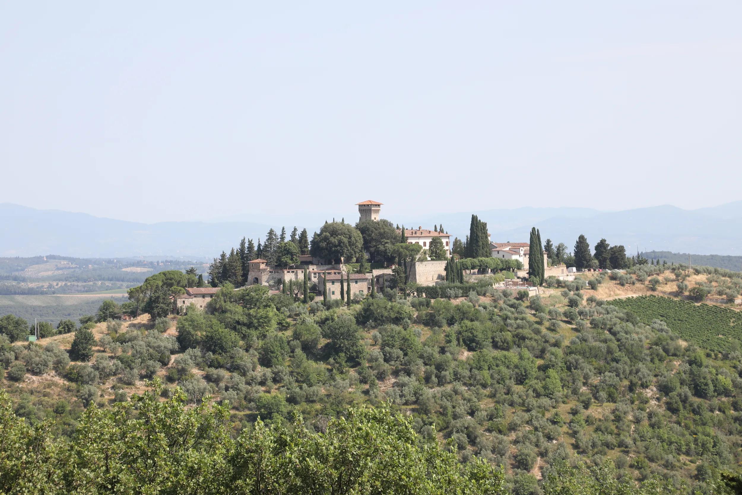 t-eu-italy-chianti-castello-vicchiomaggio-1854705625-s