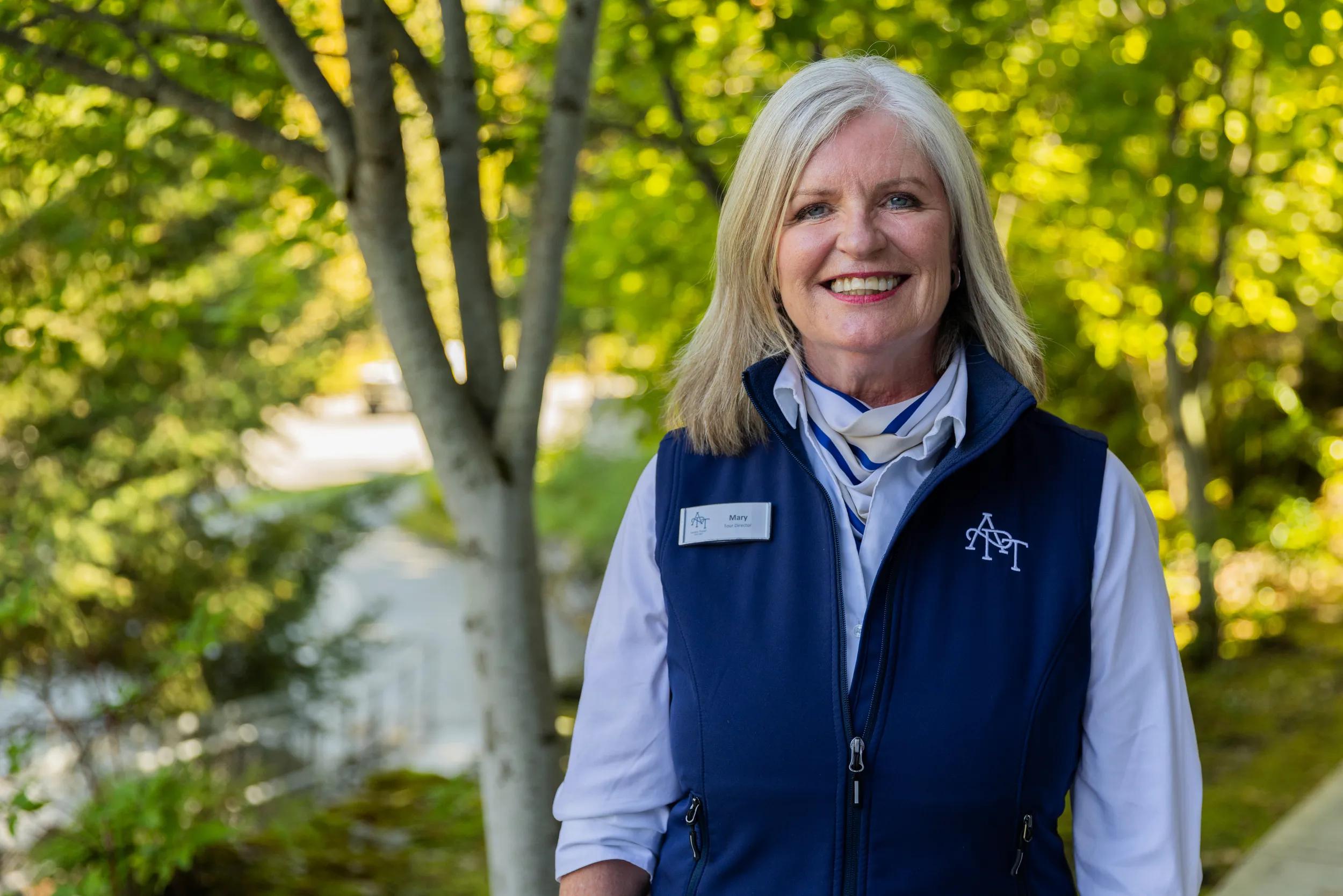 Mary Simpson Galna, APT Tour Director, Canada.