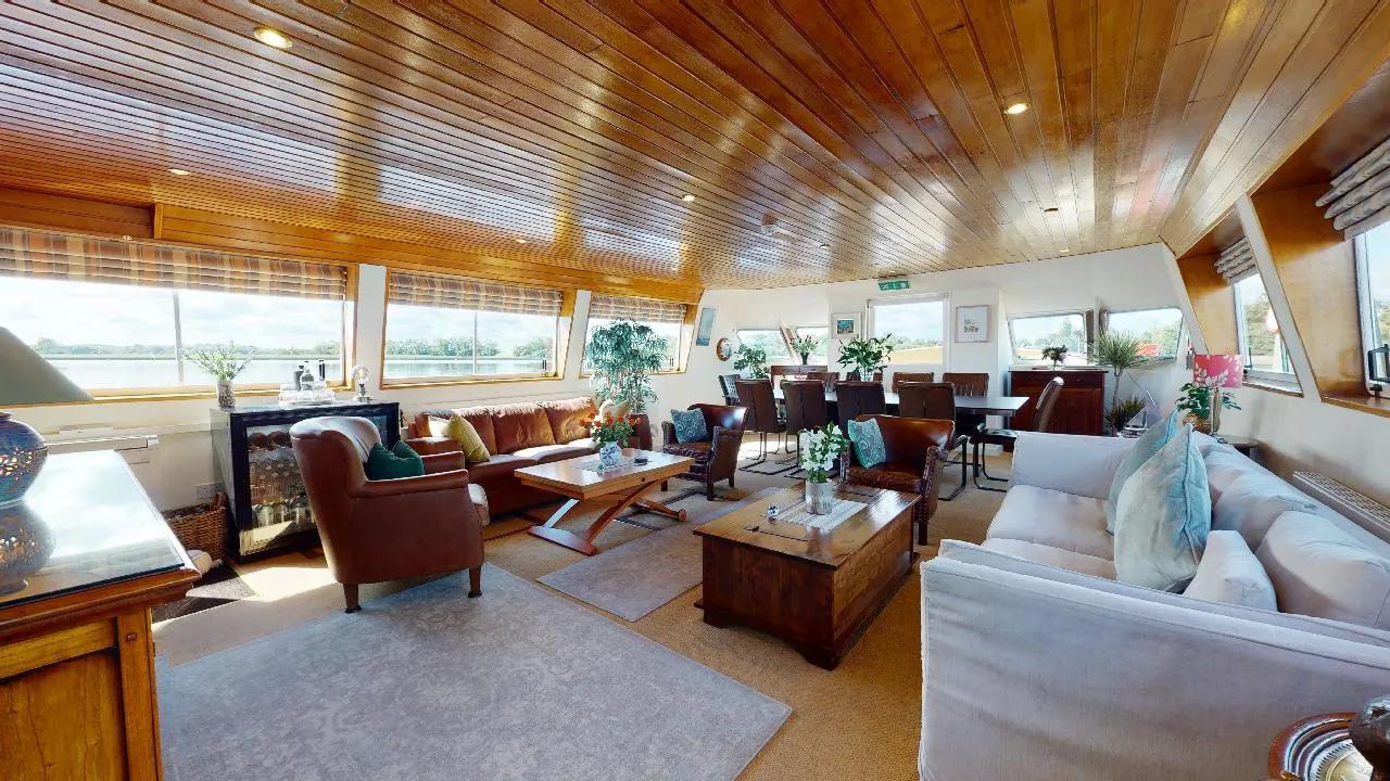 Ship Shannon Princess internal,