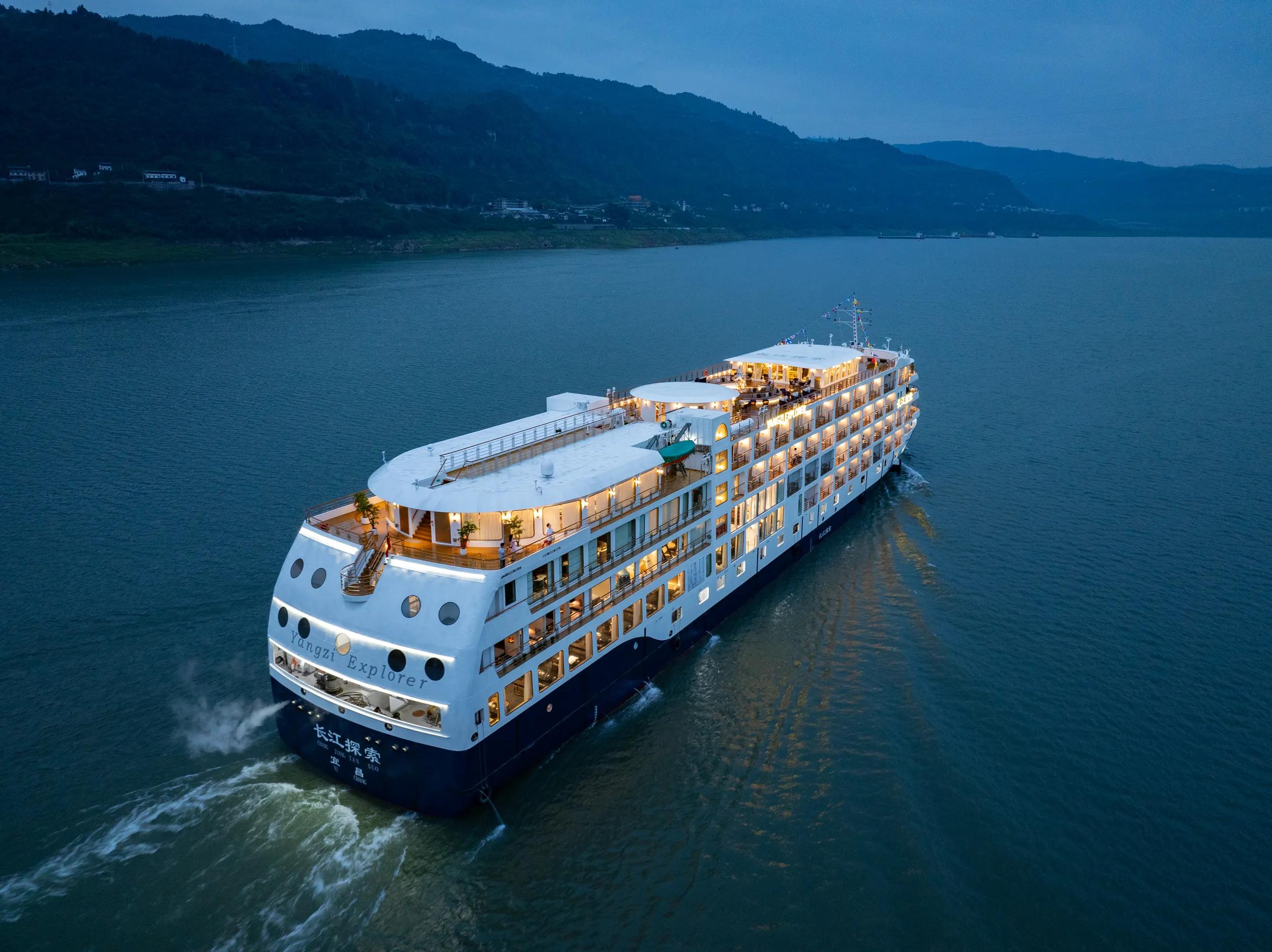 Ship YANGZI EXPLORER exterior, aerial.