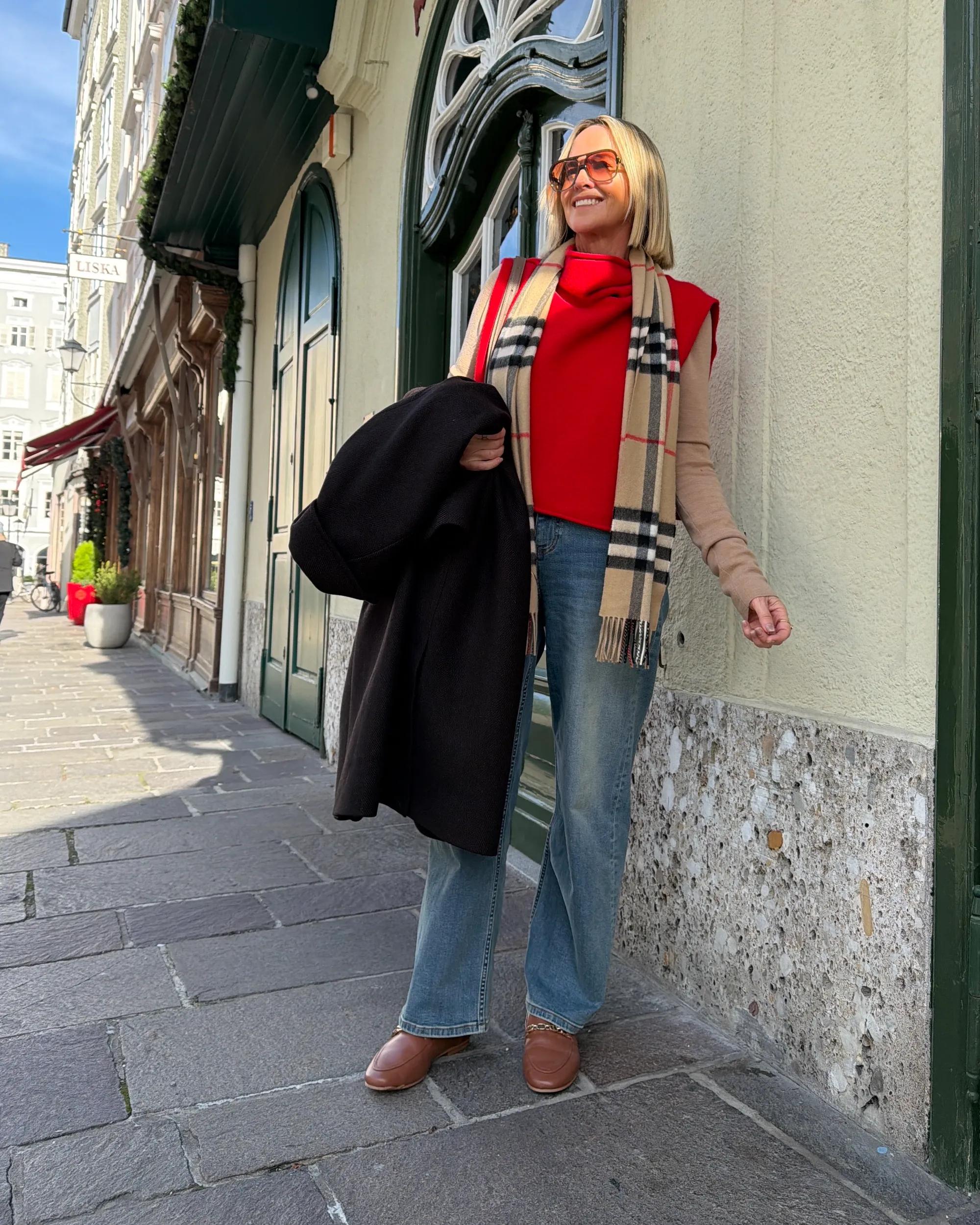 Influencer Nikki Parkinson, Cruise Style Shoot for Voyage Magazine article.