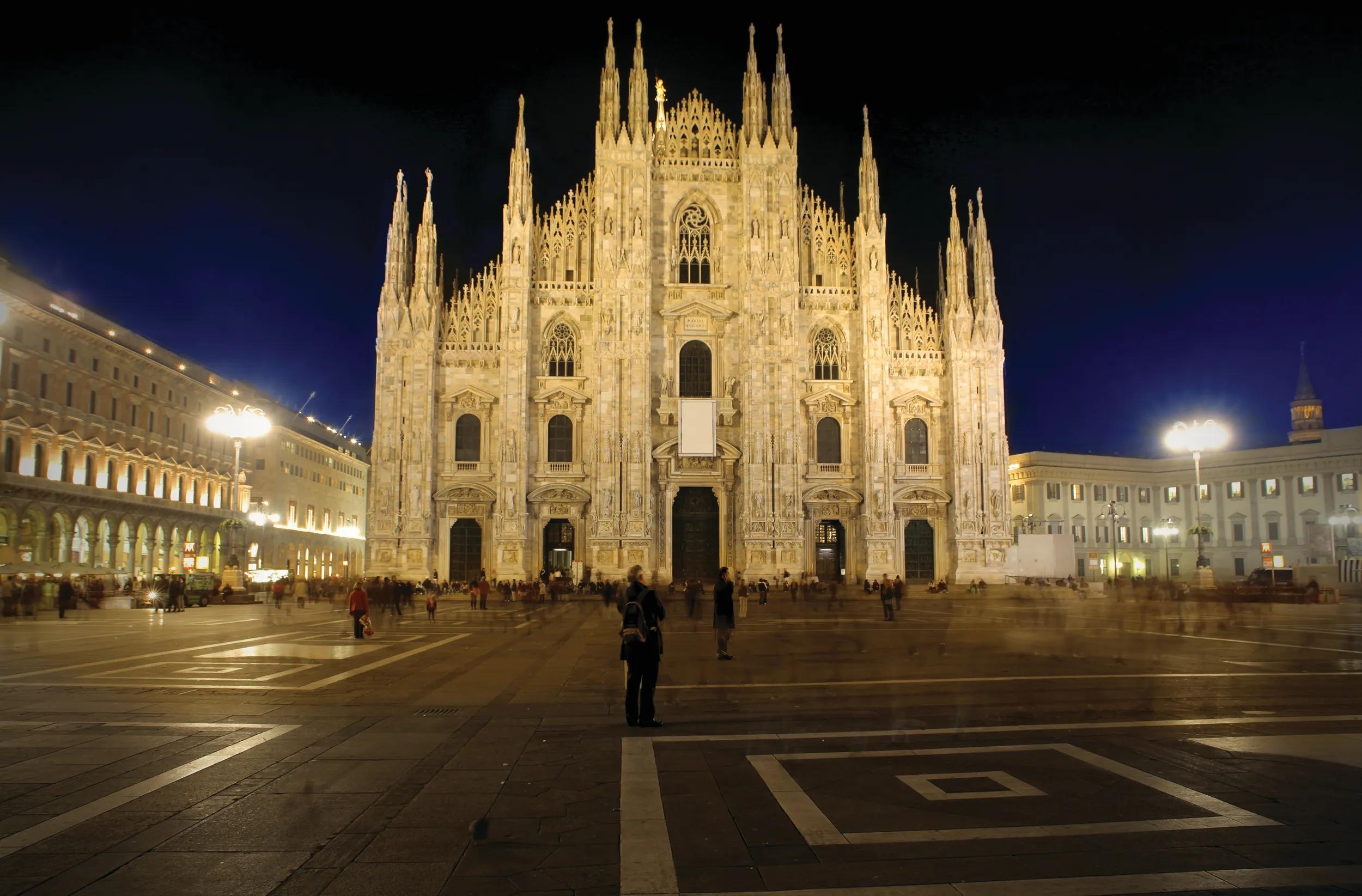 The Milan Cathedral (the Duomo) with the
Piazza del Duomo ("Cathedral Square") in the foreground.