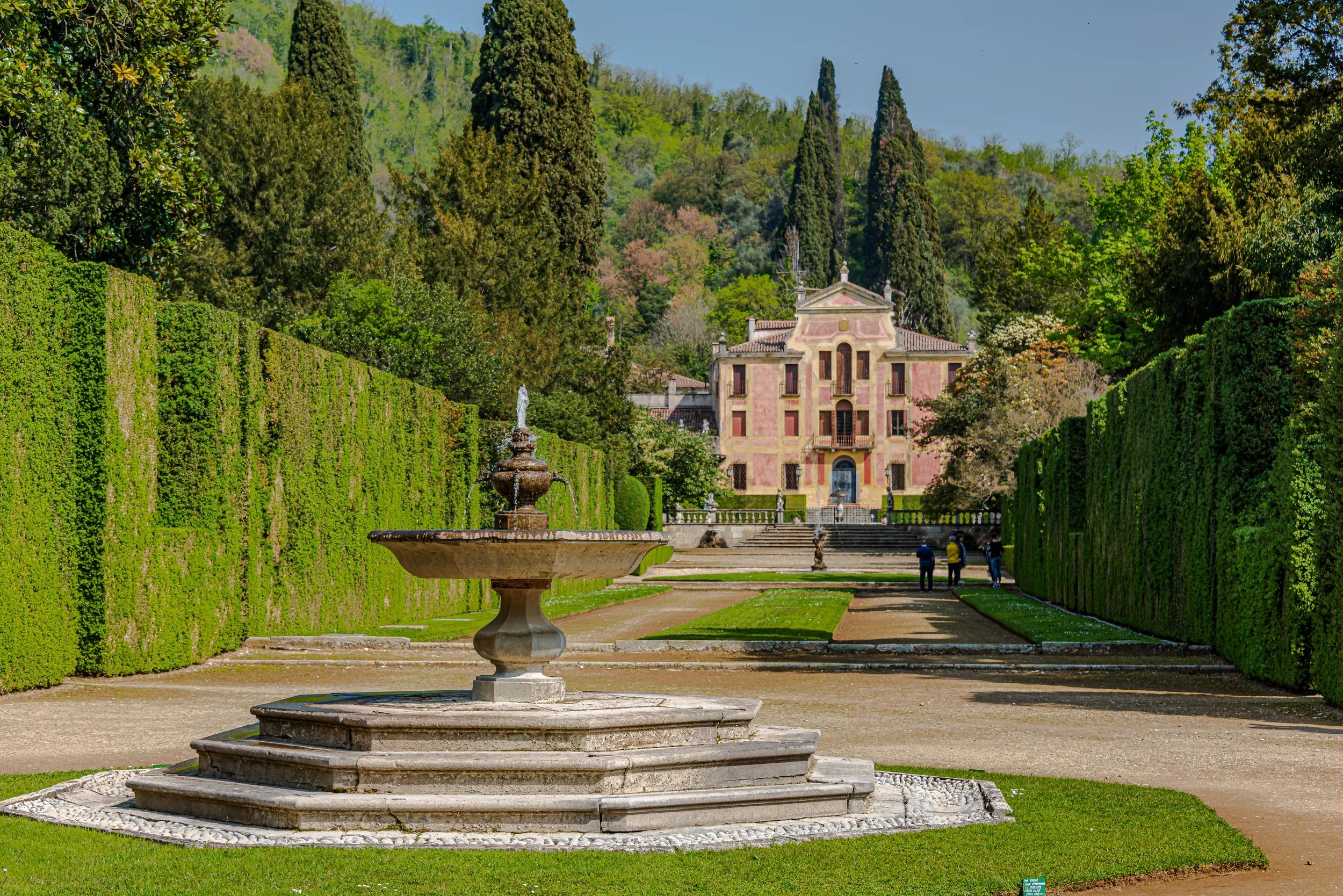 Villa Barbarigo is a 17th century rural villa built by the venetian family of the Barbarigo