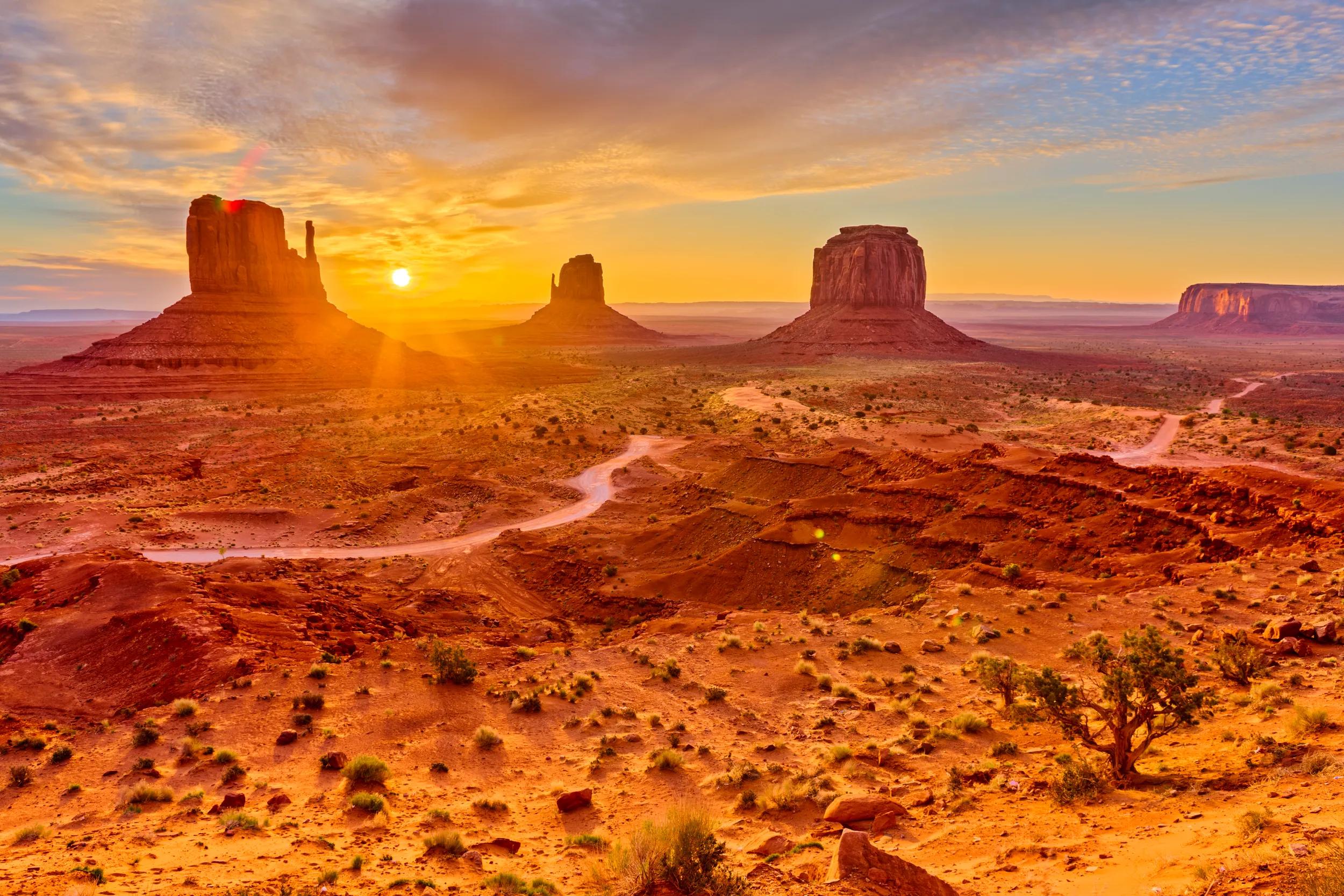 t-causa-usa-monument-valley-utah-arizona-1147233225-g