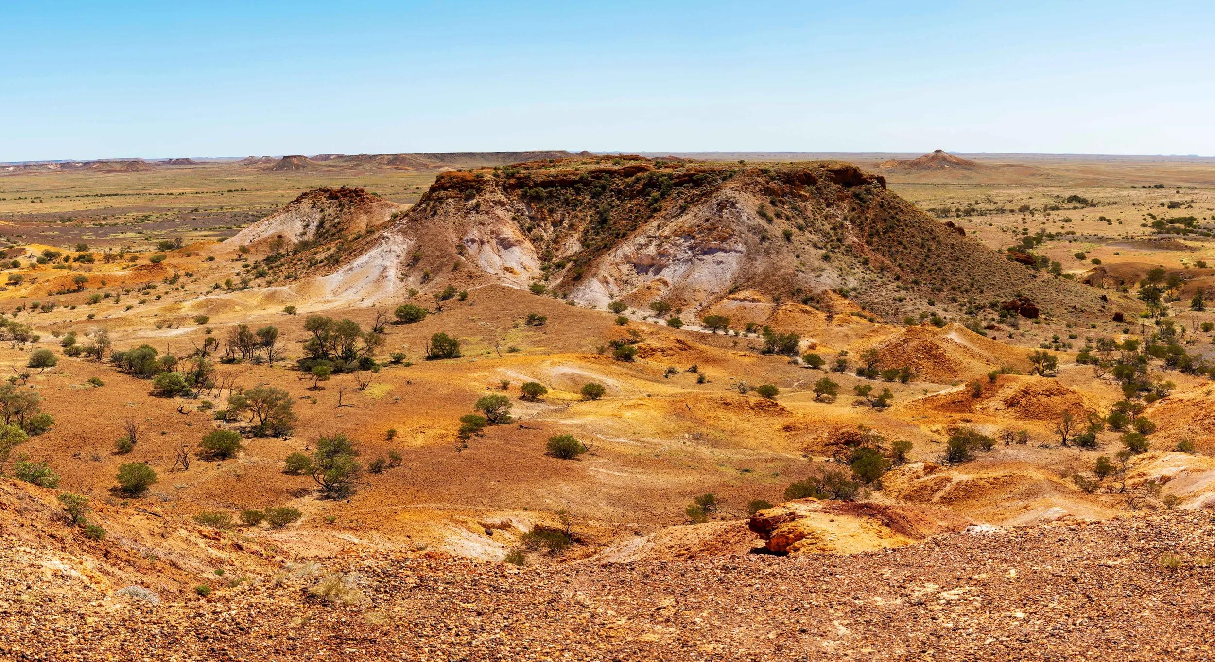 Kanku-Breakaways Conservation Park in the outback just outside of Coober Pedy, South Australia, Australia