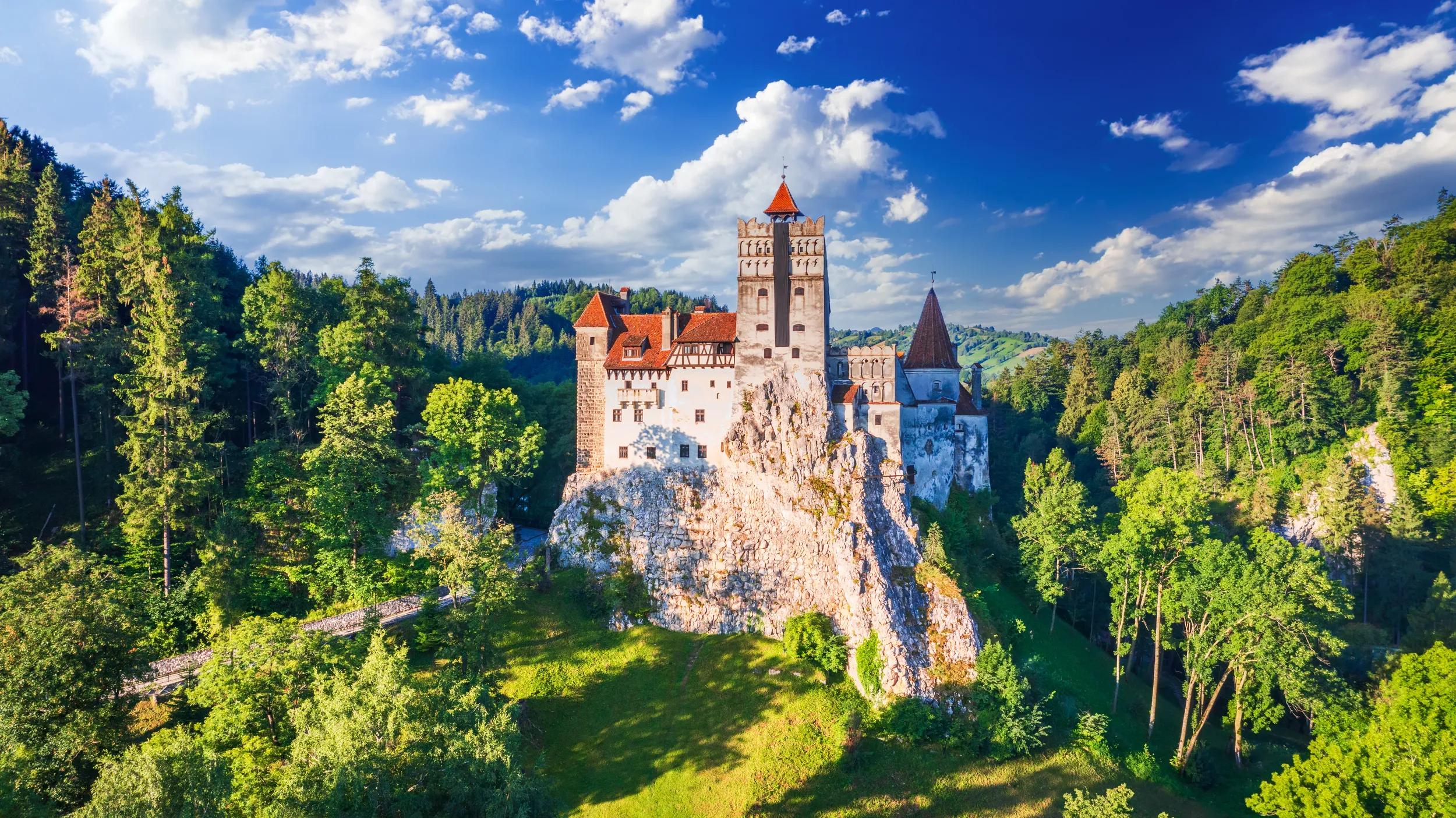 a-eu-romania-bran-castle-transylvania-230430861-dt