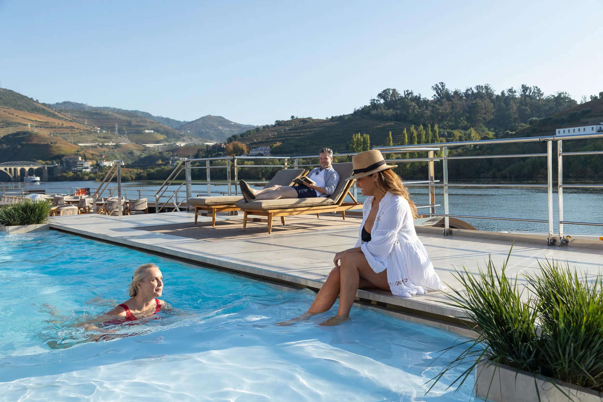 People enjoying the pool - Douro Estrela photoshoot 2024