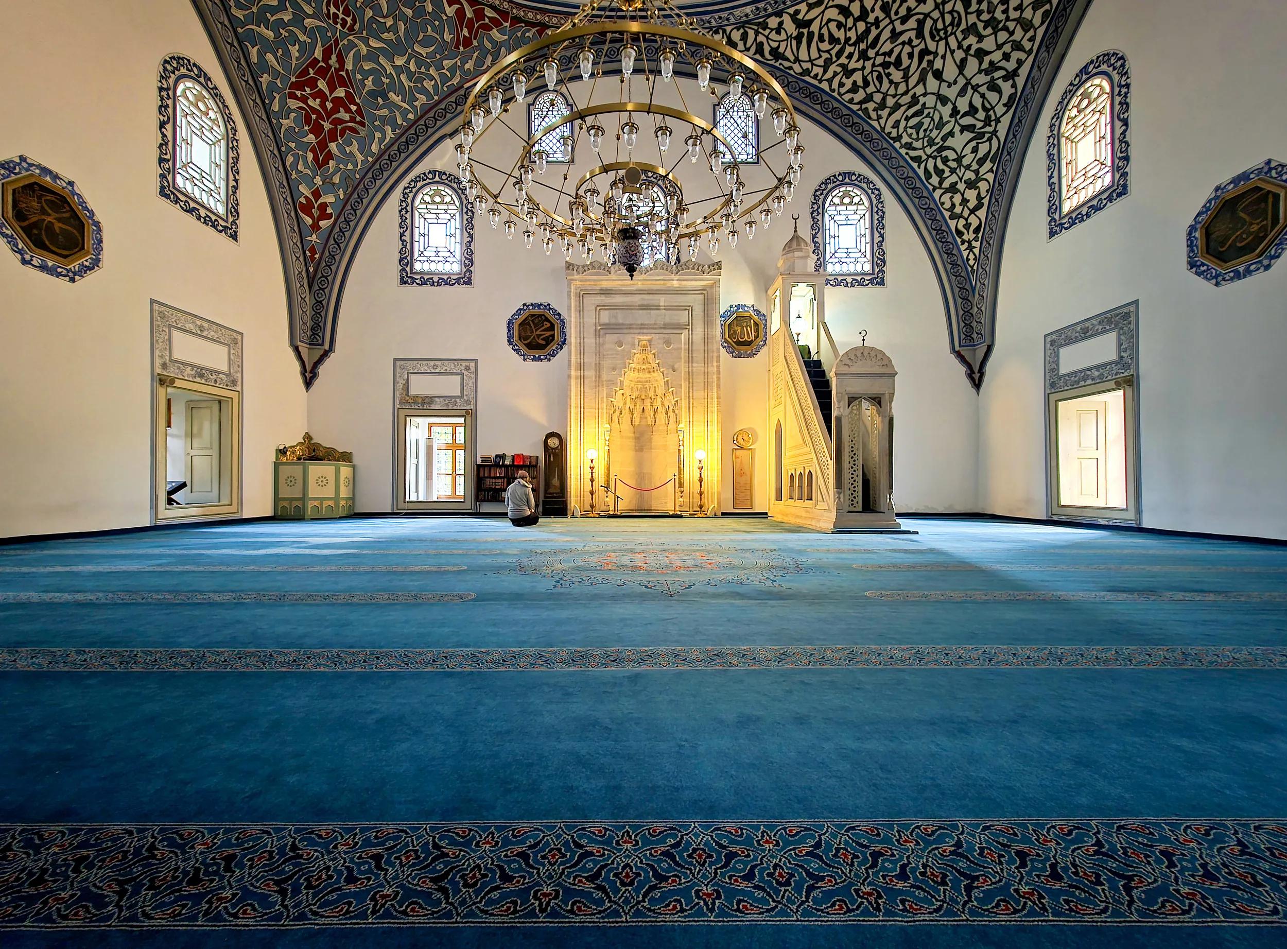 The  Mustafa Pasha mosque in the old bazaar quarter of Skopje was built in 1492 by Mustafa Pasha, a vizier in the court of Sultan Selim I.