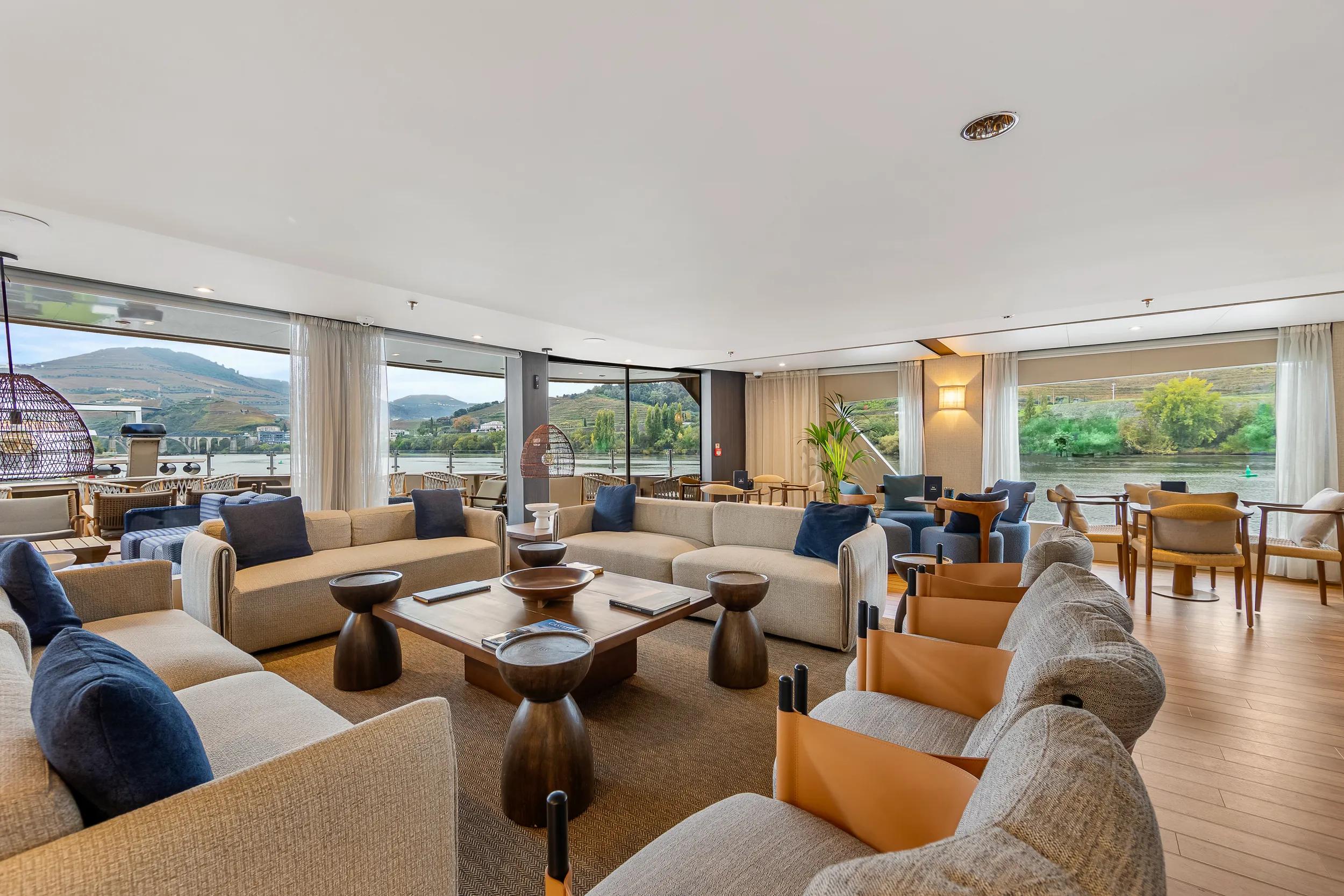 Lounge seating - Douro Estrela photoshoot 2024