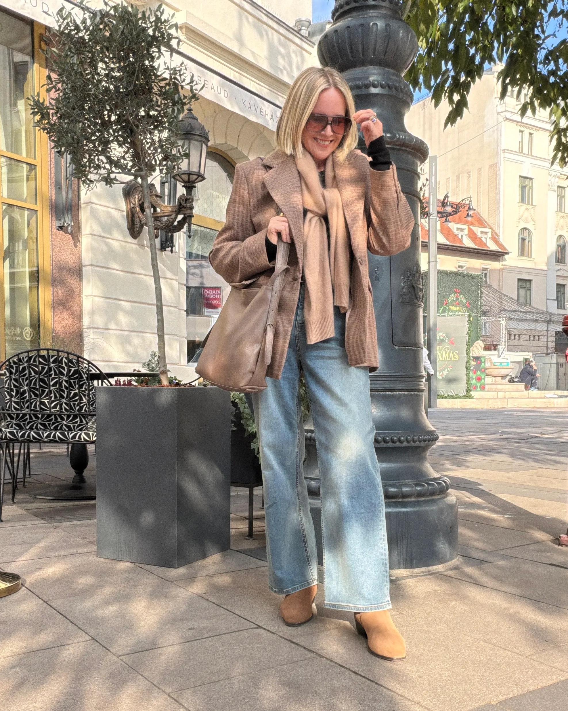 Influencer Nikki Parkinson, Cruise Style Shoot for Voyage Magazine article.