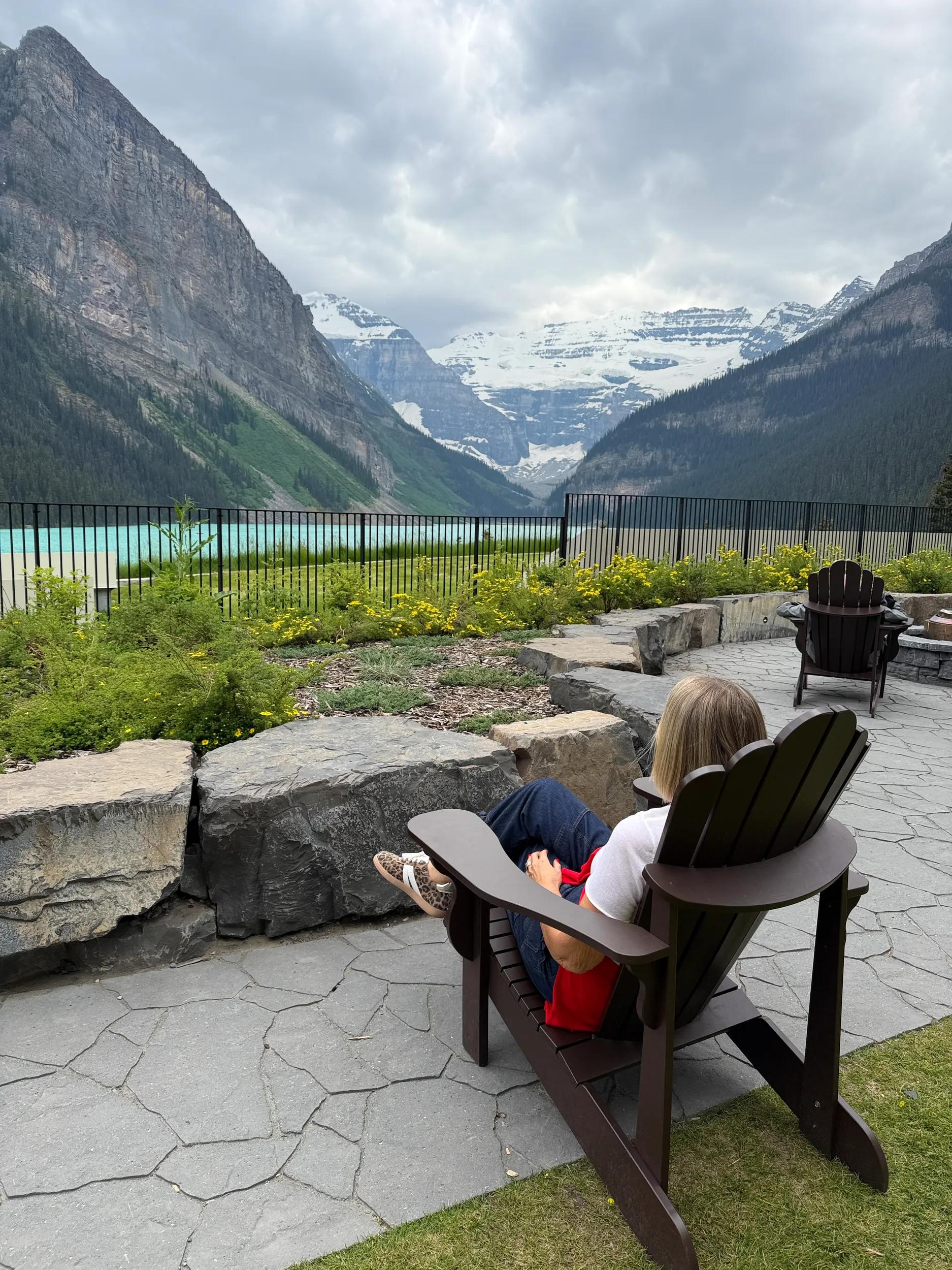 Influencer photo from Nikki @stylingyou travelling Canada with TM - Fairmont Chateau Lake Louise.