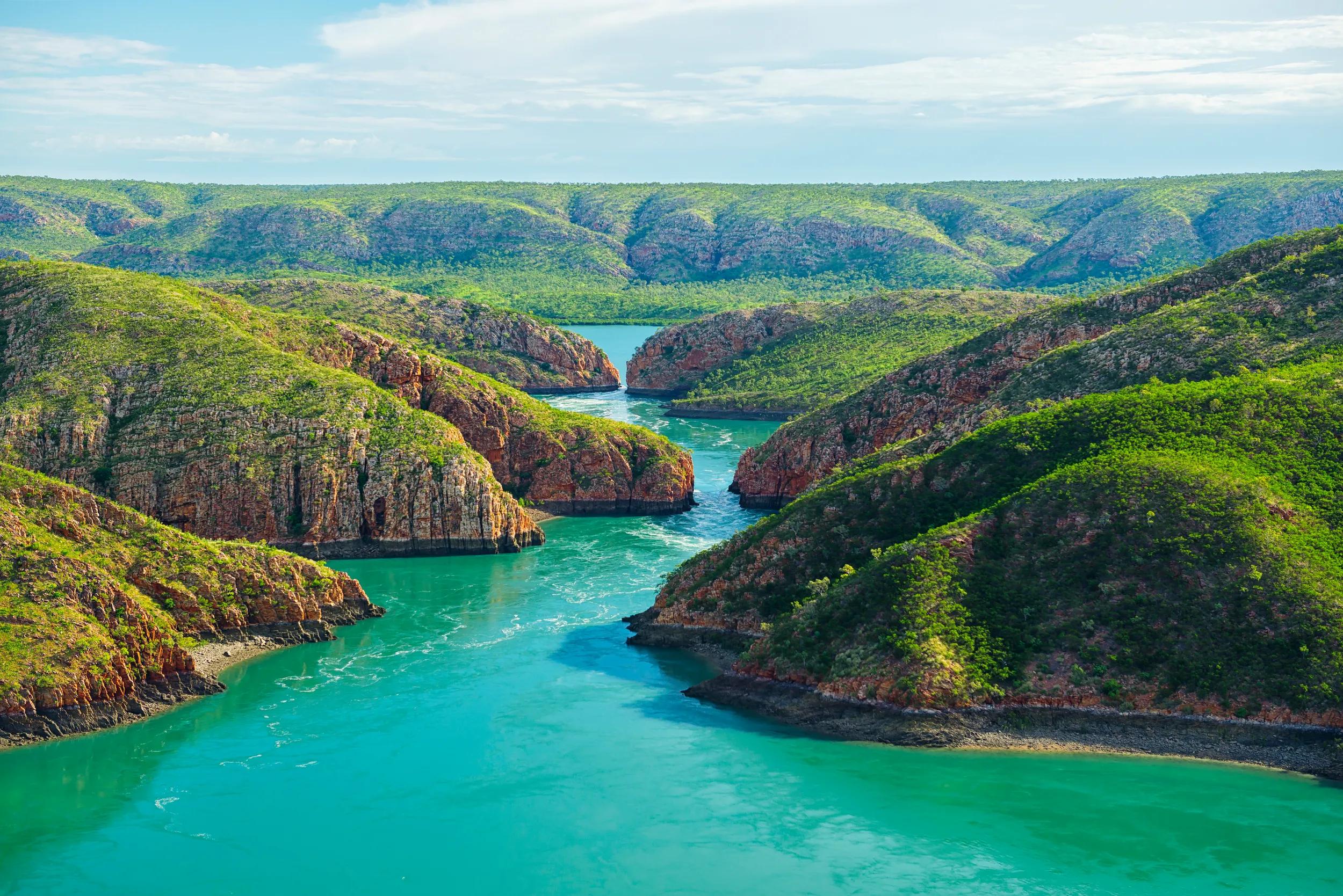 t-au-wa-kimberley-horizontal-falls-605382207-g-rf