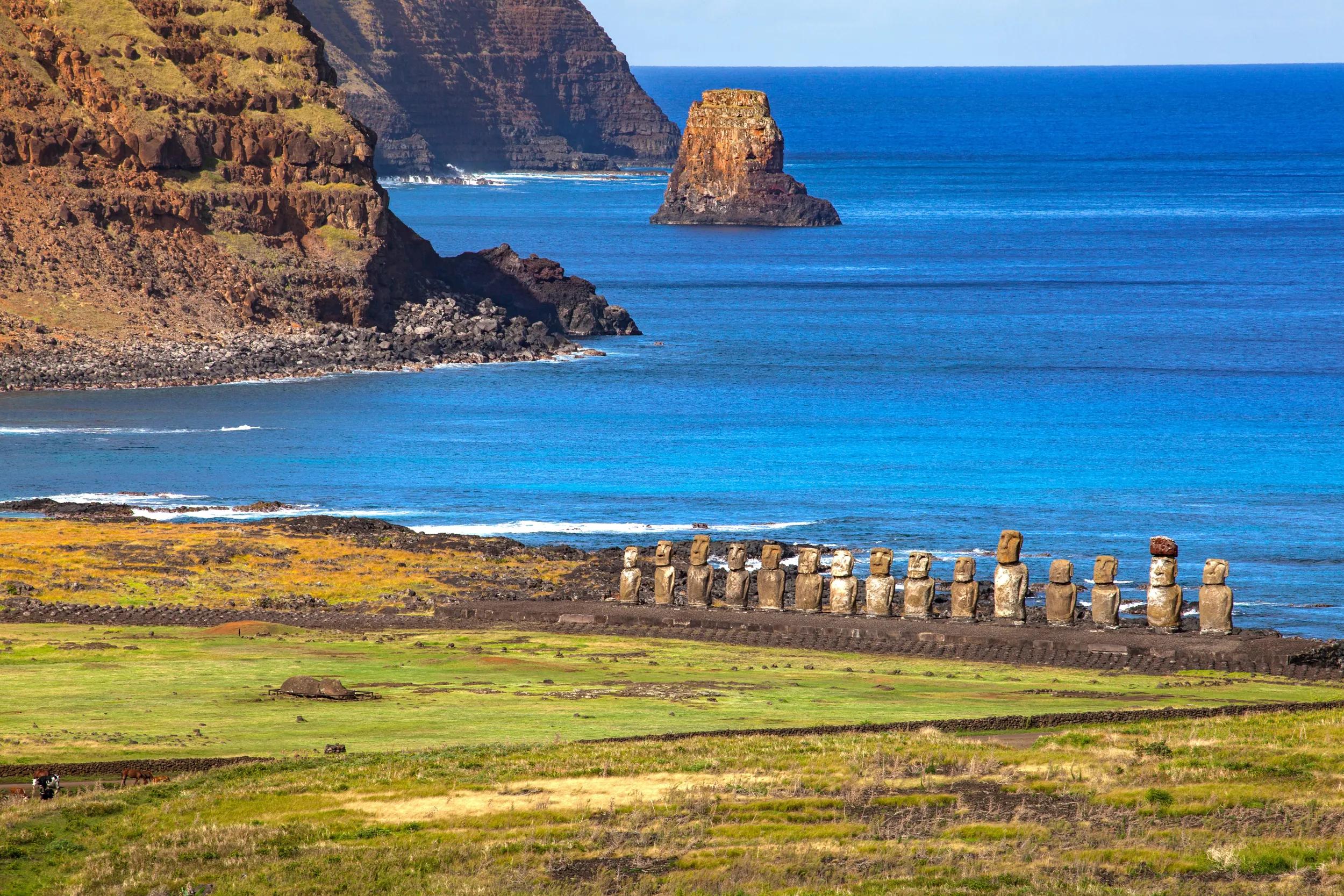 Moai statues, Easter Island, Rapa Nui or Isla de Pascua, Chile.