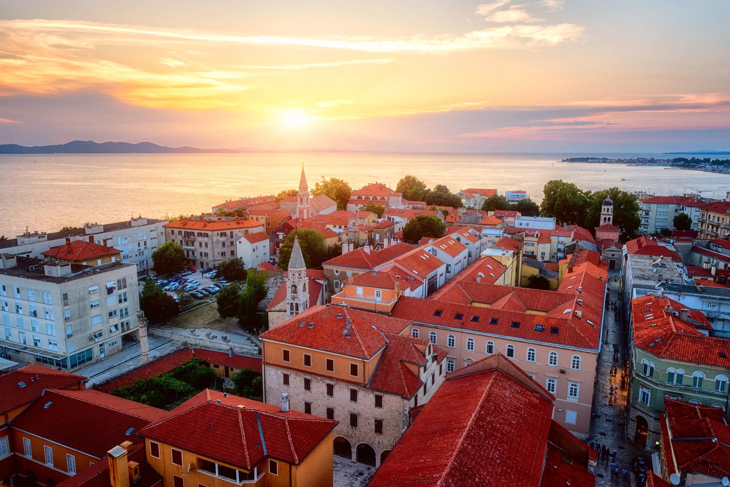a-eu-croatia-zadar-old-town-sunset-1650140692-s