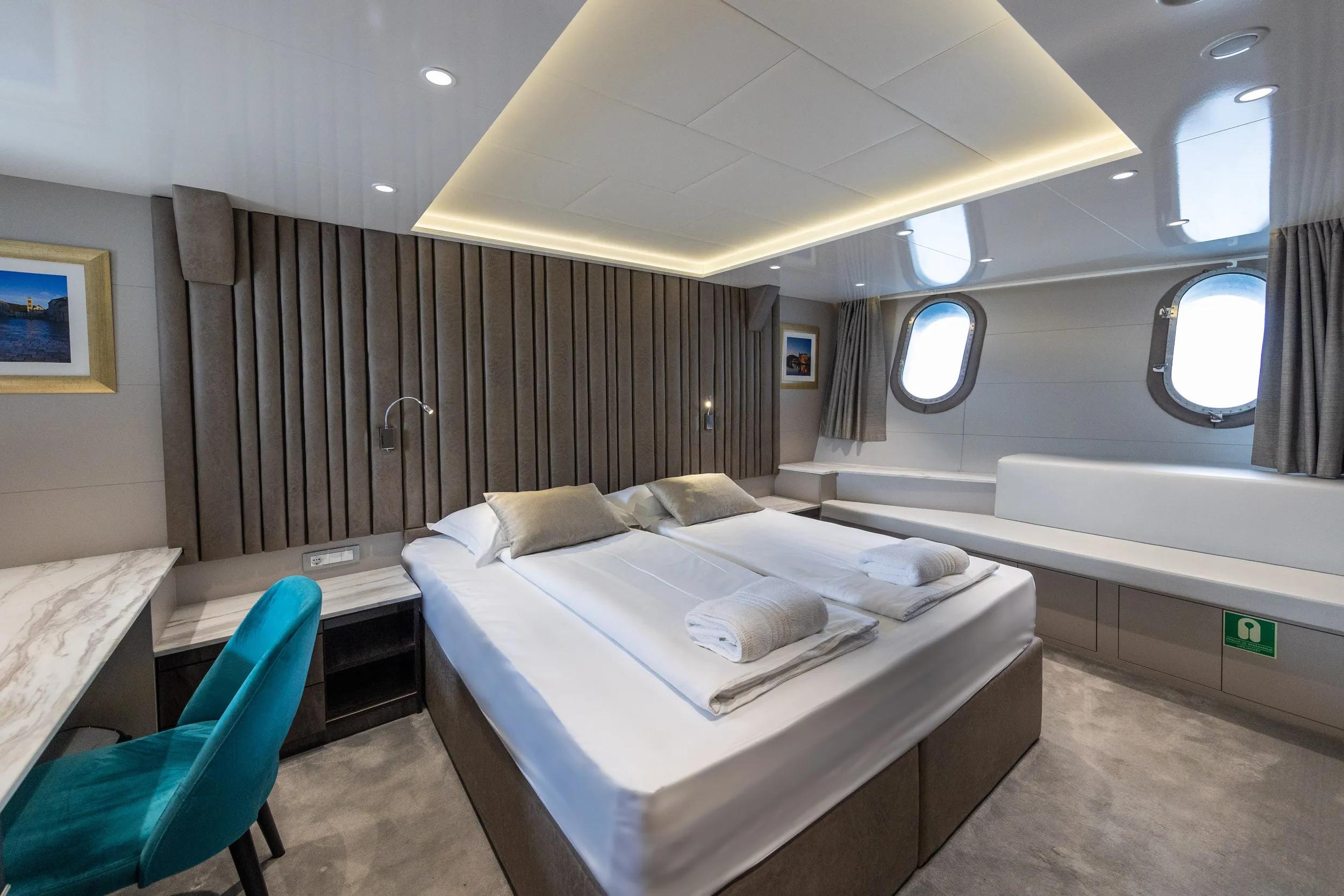 Main Deck Cat 5 Cabin