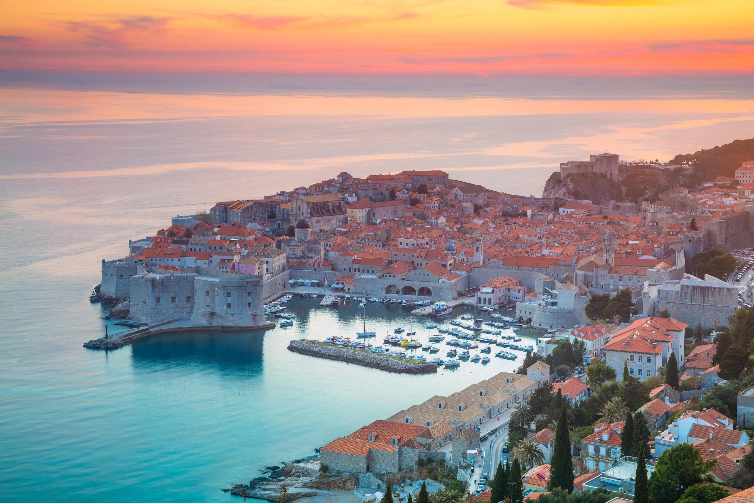 a-eu-croatia-dubrovnik-old-town-HYCK54-al