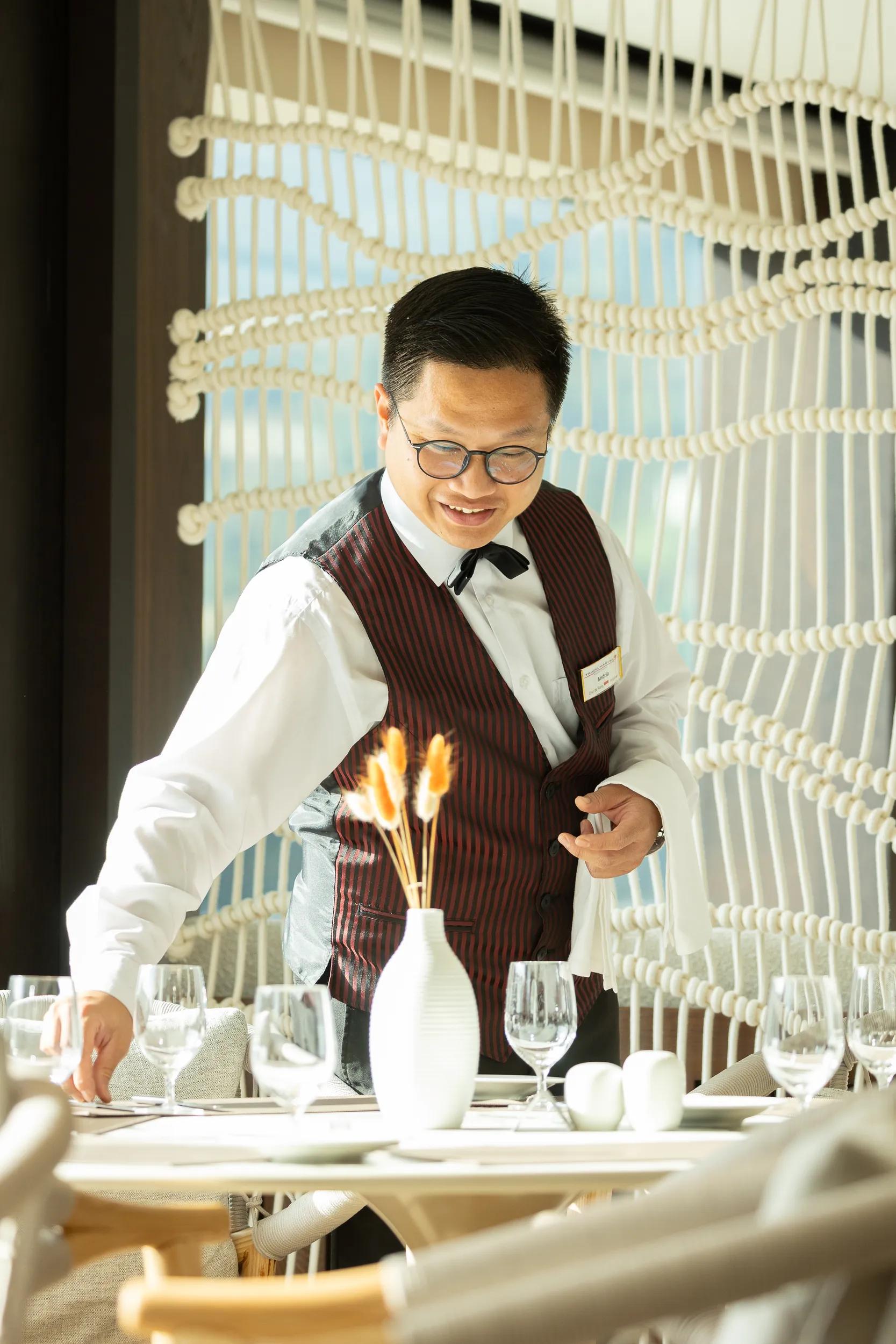 Waiter - Douro Estrela photoshoot 2024