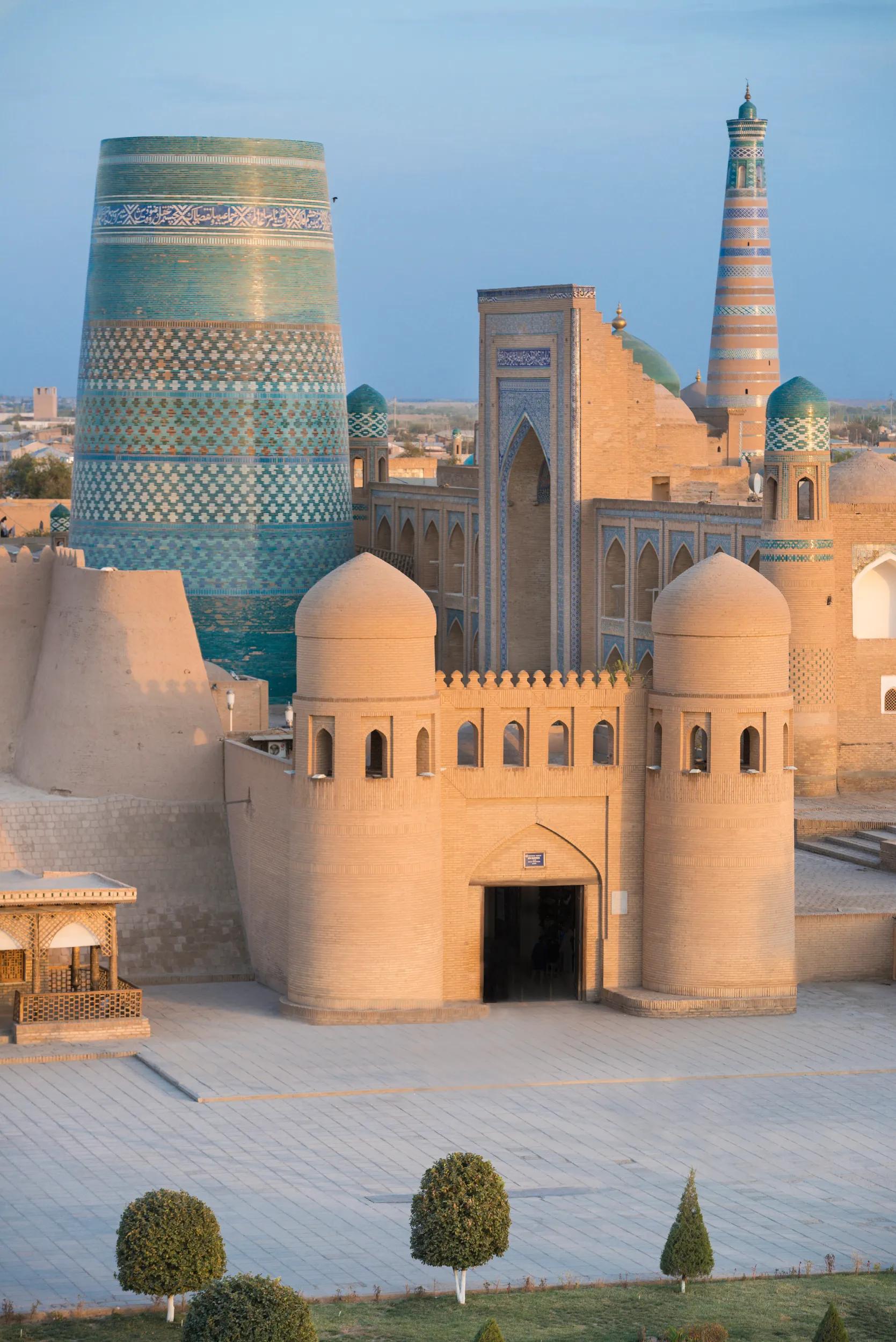 Uzbekistan, Silk Road, Khorezm province, Khiva, Itchan Kala, listed as world heritage by UNESCO, Kalta Minor (short Minaret)