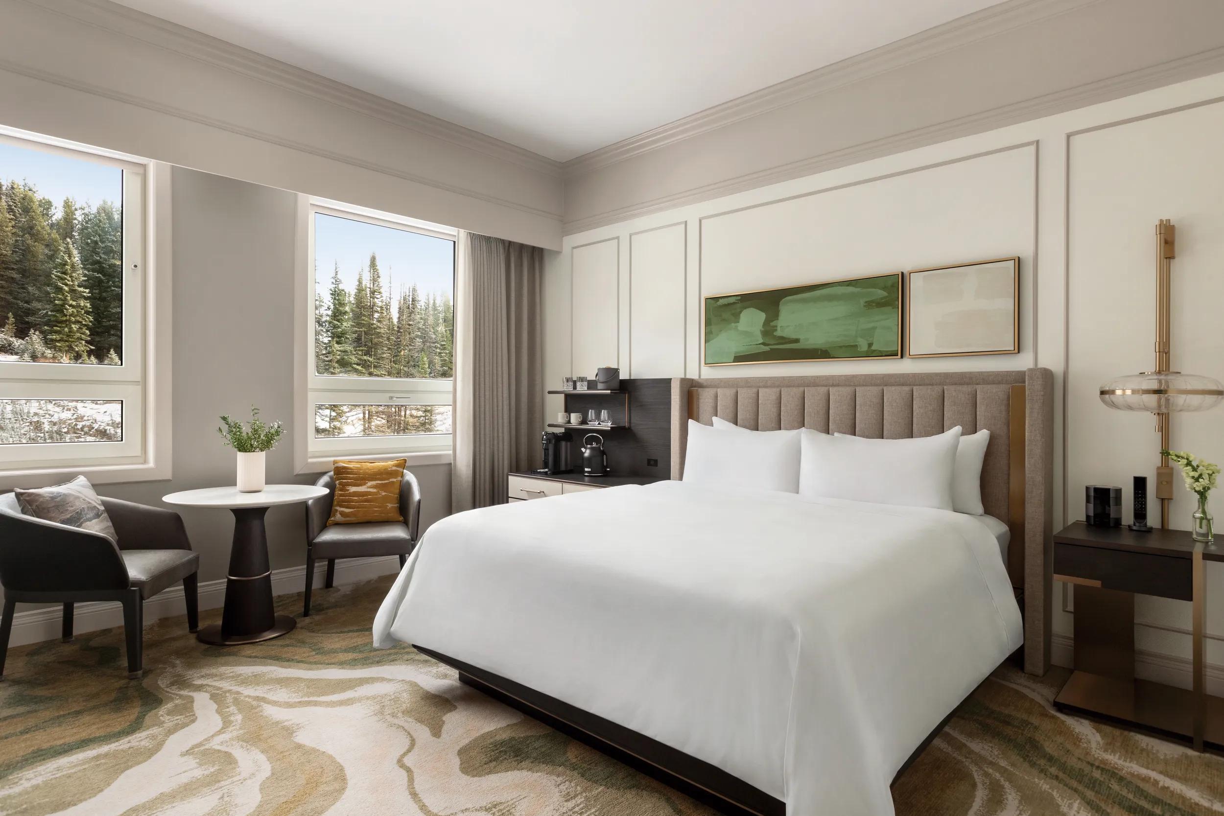Fairmont Chateau Lake Louise King Suite