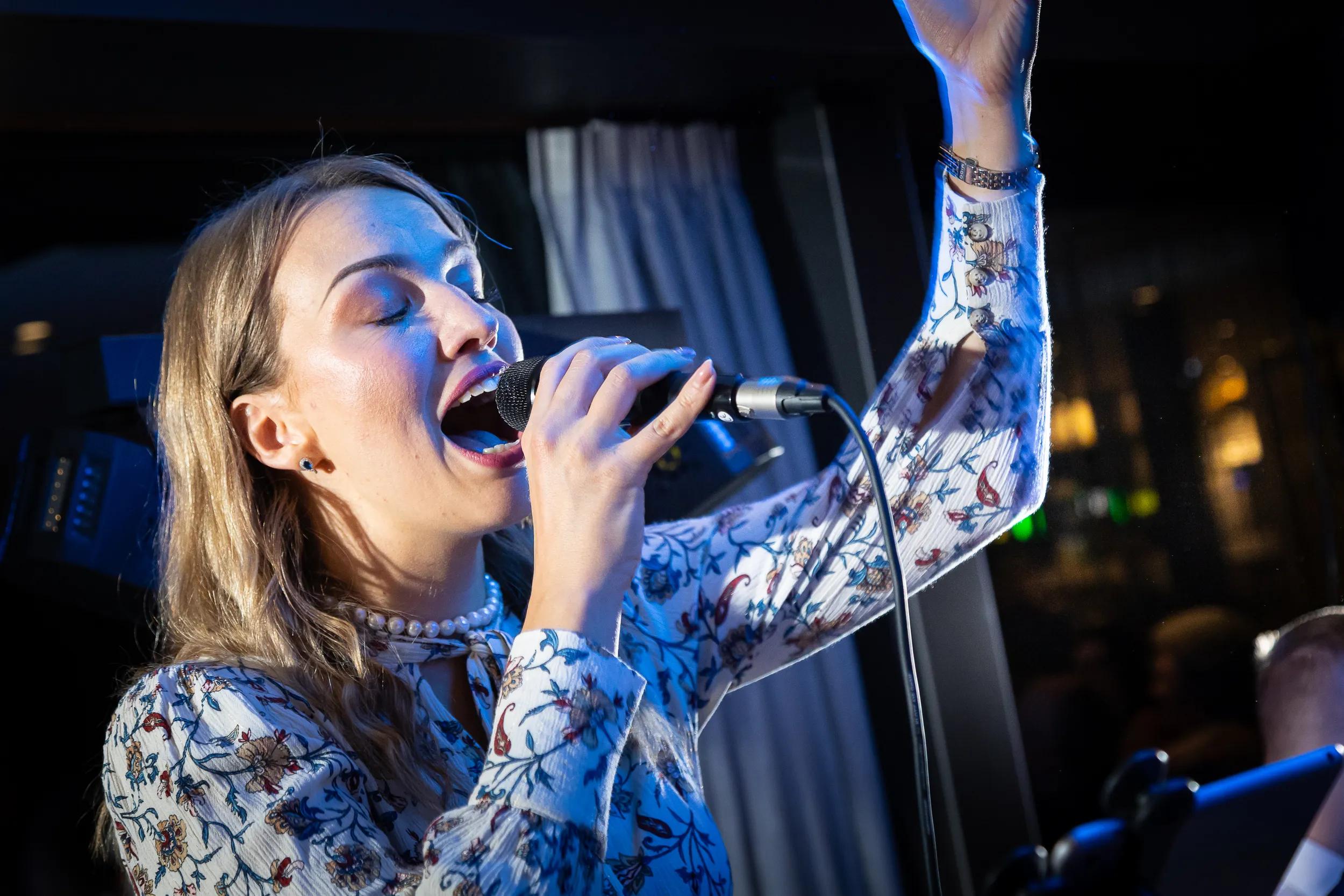Ship entertainment, woman singing.