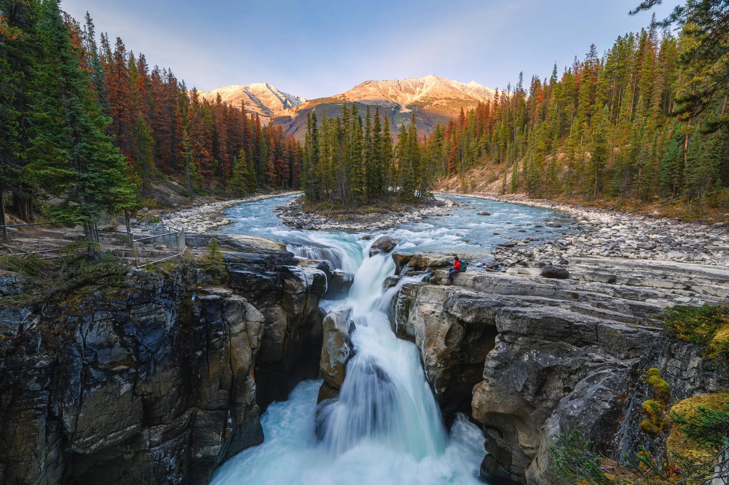t-causa-canada-icefields-parkway-jasper-national-park-1641985138-s