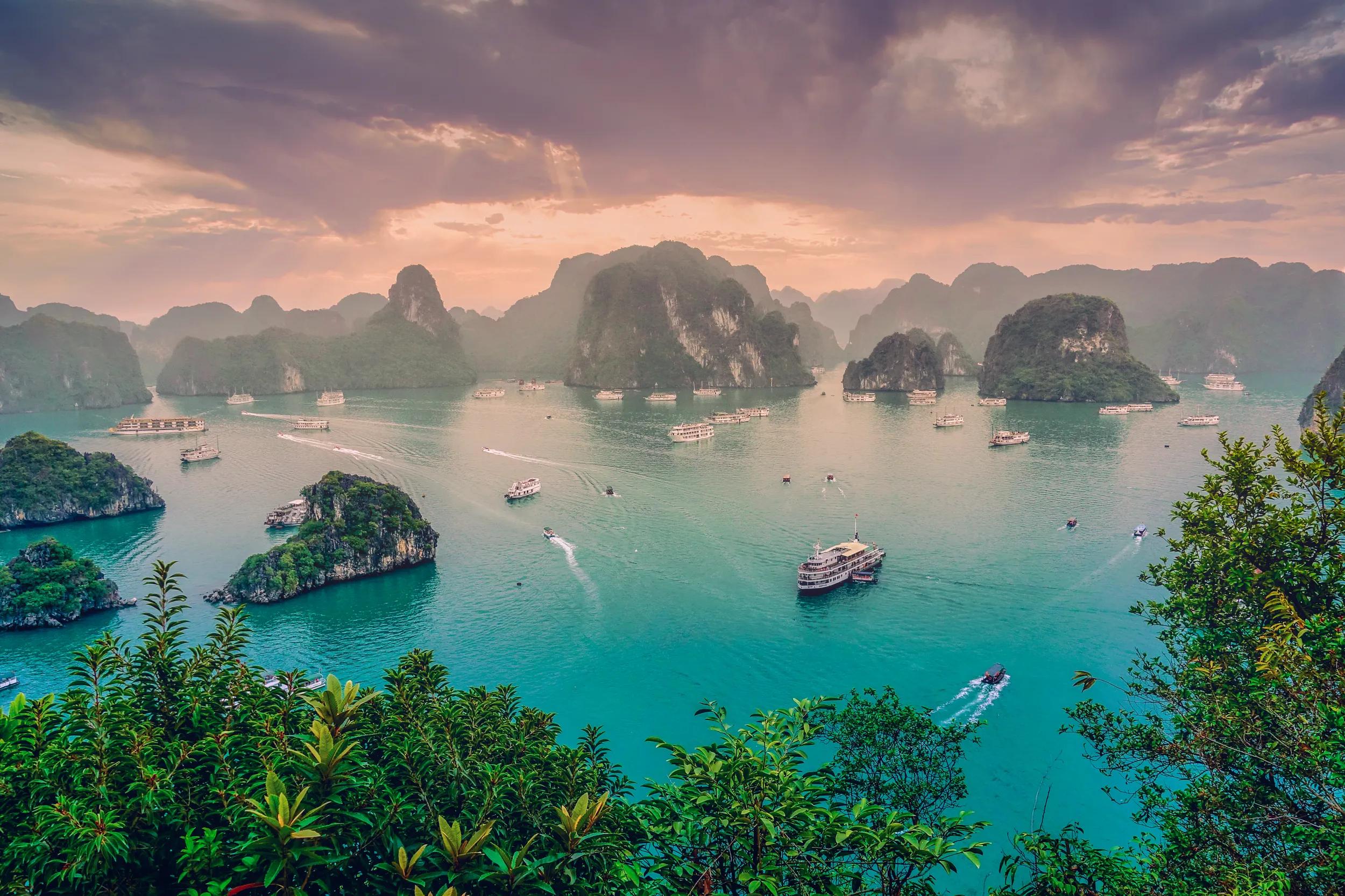 a-as-vietnam-ha-long-bay-1417912195-g