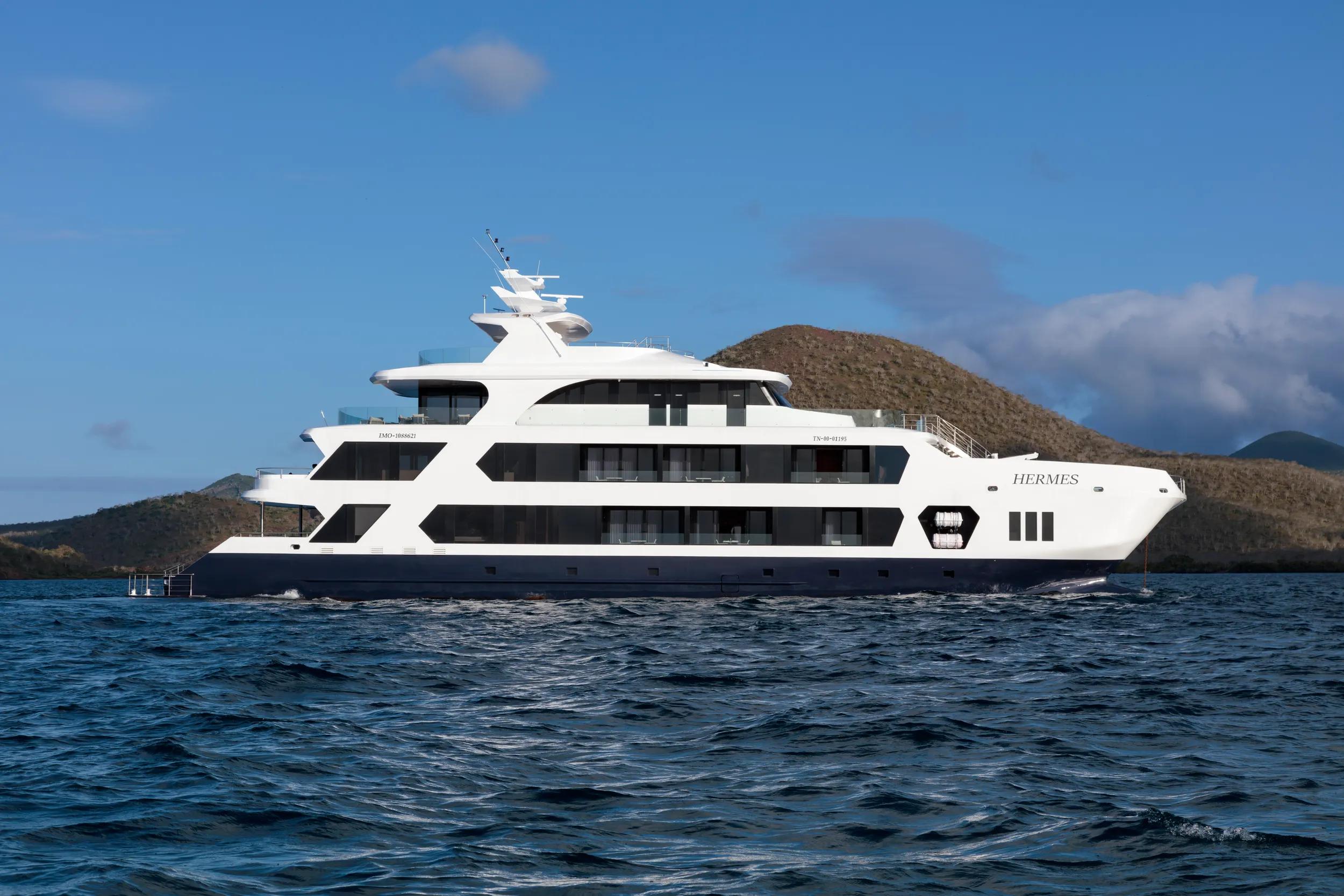 Hermes Galapagos Mega Catamaran exterior