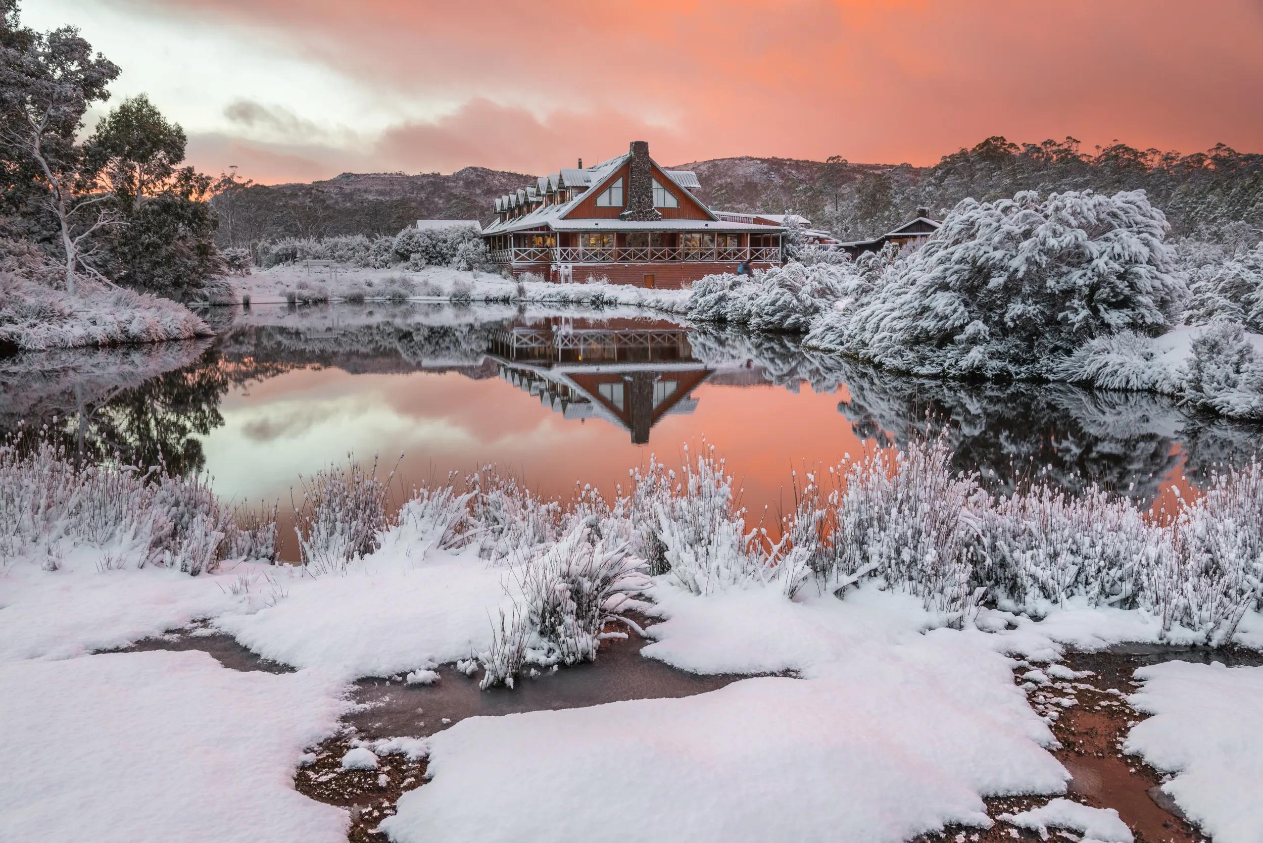 Peppers Cradle Mountain Lodge is an iconic, unique wilderness experience and is the closest you can be to the entrance of the spectacular World Heritage-listed Cradle Mountain-Lake St. Clair National Park.