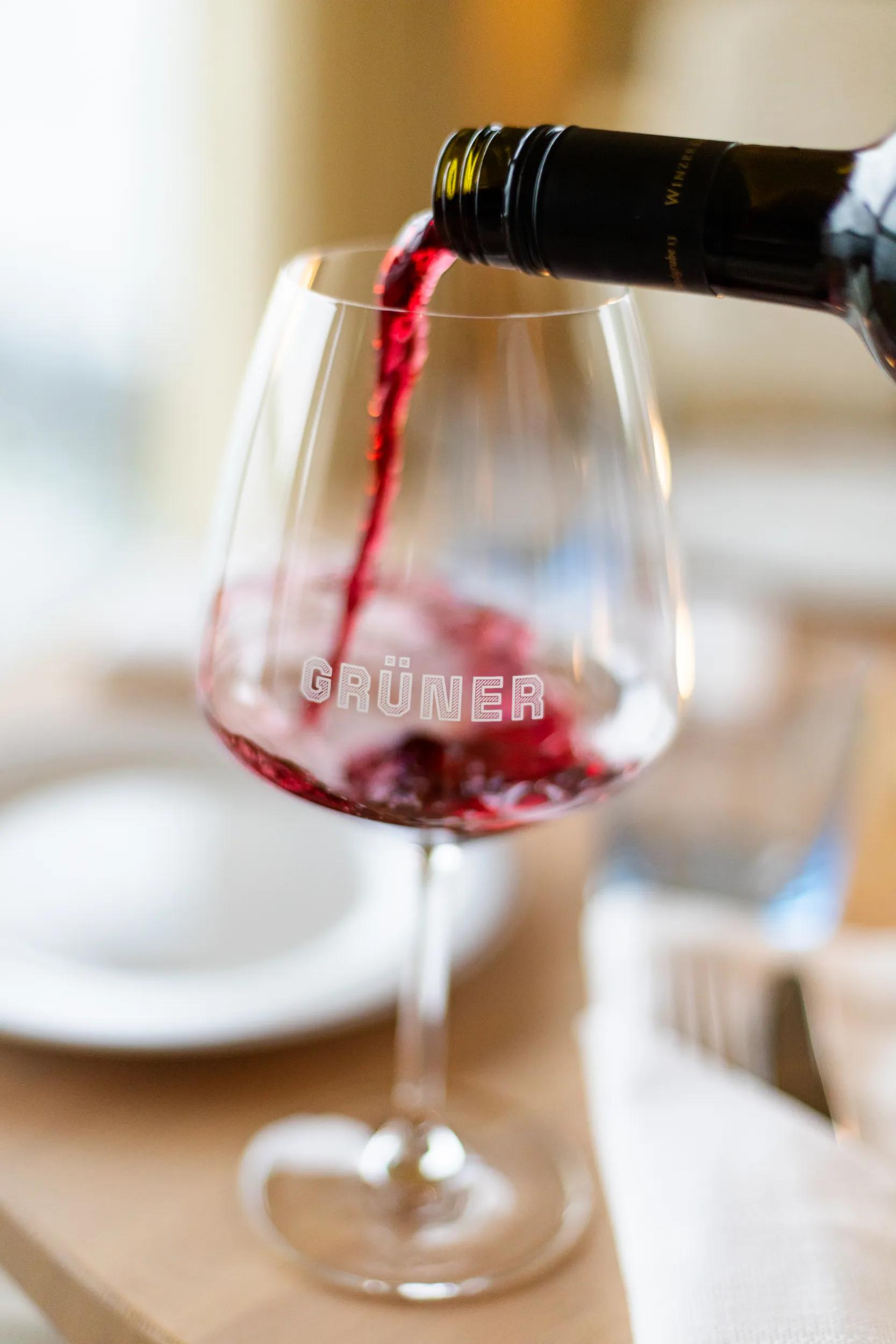 APT Solara, Gruner Bar & Dining, wine glass.